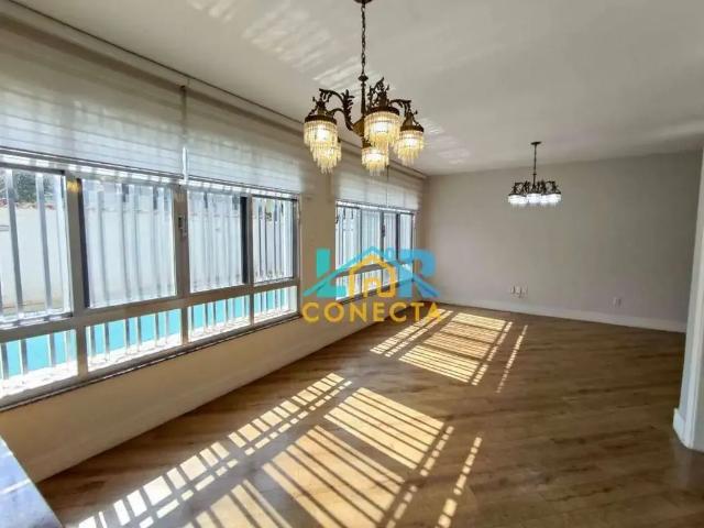 Casa / Sobrado para Locação em Santos/SP Ponta da Praia 3 Quartos