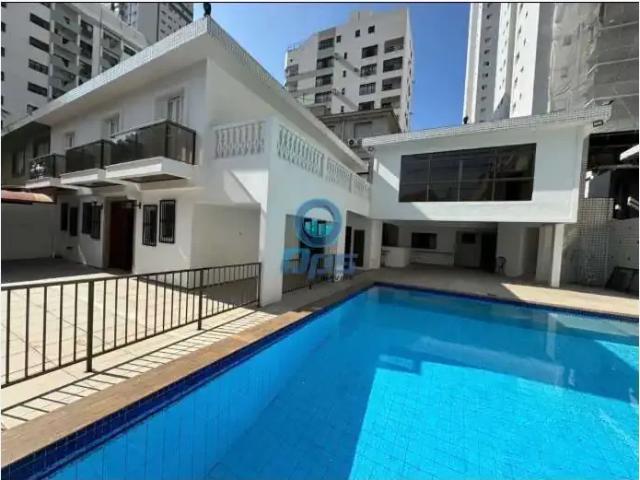 Casa / Sobrado para Locação em Santos/SP Ponta da Praia