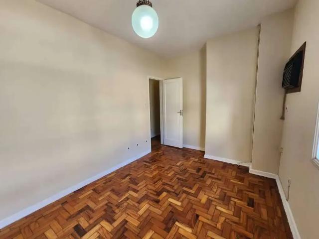 Casa / Sobrado para Locação em Santos/SP Ponta da Praia 2 Quartos