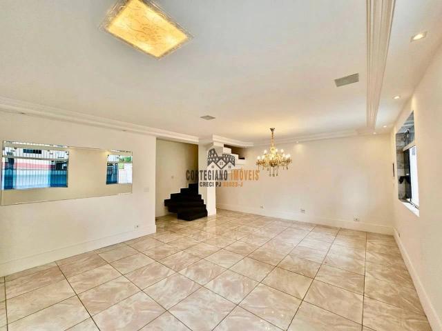 Casa / Sobrado para Locação em Santos/SP Ponta da Praia 4 Quartos