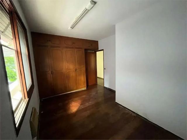 Casa / Sobrado para Locação em Santos/SP Ponta da Praia 5 Quartos