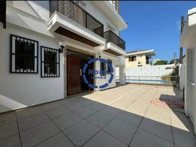 Casa / Sobrado para Locação em Santos/SP Ponta da Praia 5 Quartos