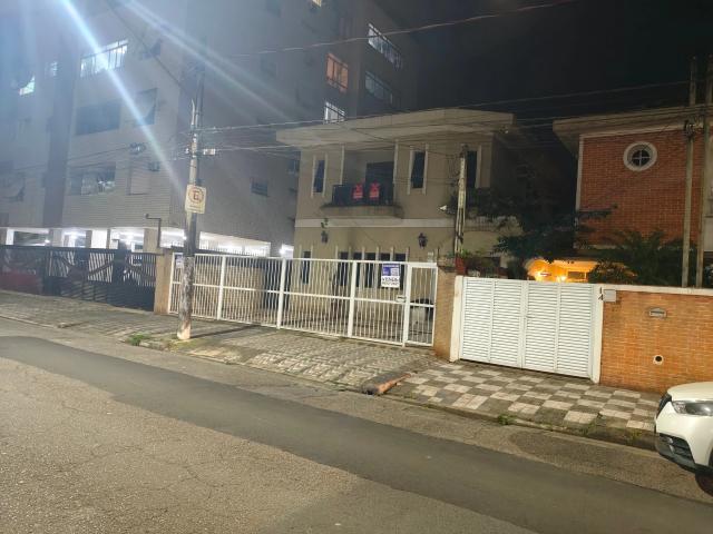 Casa / Sobrado para Locação em Santos/SP Ponta da Praia 5 Quartos