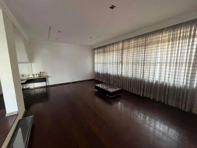 Casa / Sobrado para Locação em Santos/SP Ponta da Praia 5 Quartos