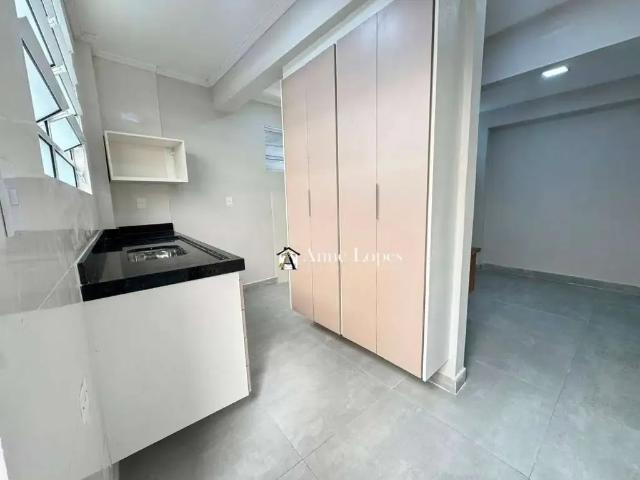 Casa / Sobrado para Locação em Santos/SP Vila Belmiro 2 Quartos