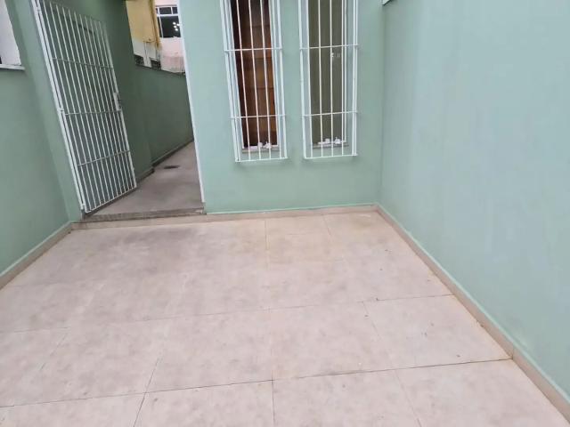 Casa / Sobrado para Locação em Santos/SP Vila Belmiro 2 Quartos
