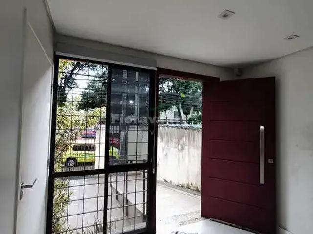 Casa / Sobrado para Locação em Santos/SP Vila Mathias 2 Quartos