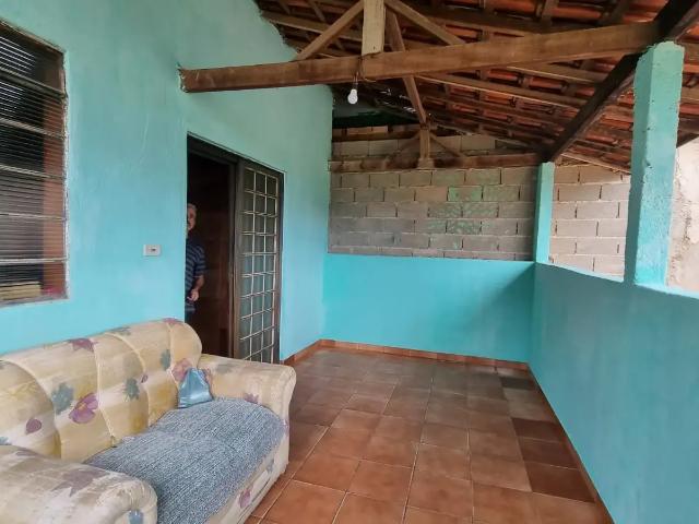 Casa / Sobrado para Locação em Santa Branca/SP Centro 2 Quartos