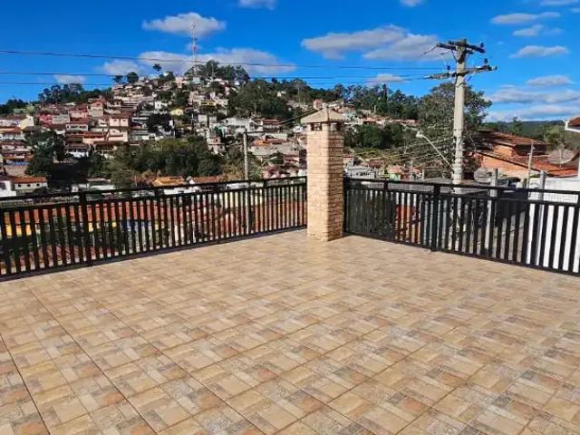 Casa / Sobrado para Locação em Santa Branca/SP Centro 3 Quartos