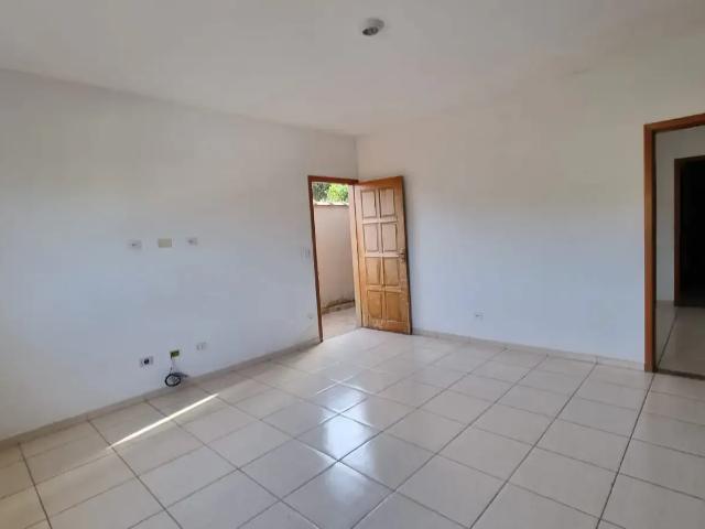 Casa / Sobrado para Locação em Santa Branca/SP Jardim São José 3 Quartos
