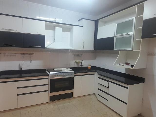 Casa / Sobrado para Locação em Santa Luzia/MG Moreira 4 Quartos