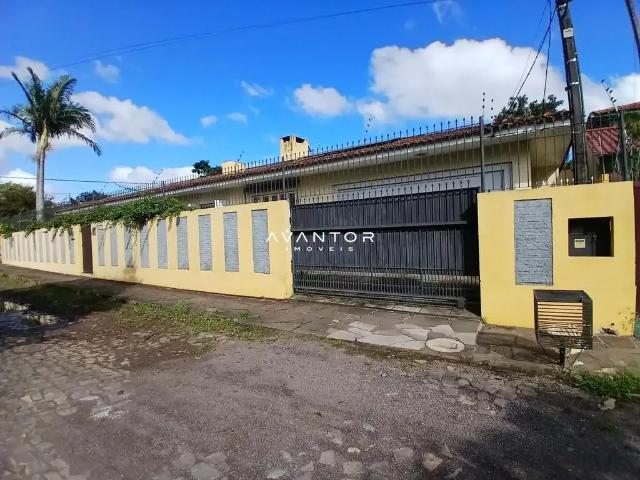 Casa / Sobrado para Locação em Santa Maria/RS Camobi 3 Quartos