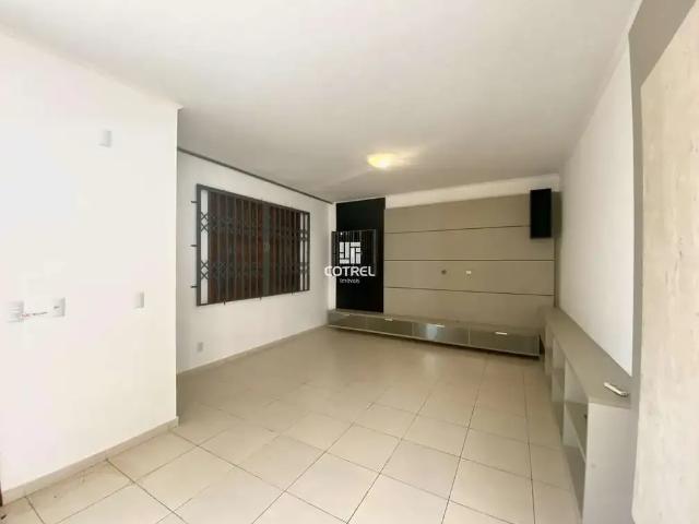Casa / Sobrado para Locação em Santa Maria/RS Centro 4 Quartos