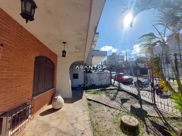 Casa / Sobrado para Locação em Santa Maria/RS Centro 4 Quartos