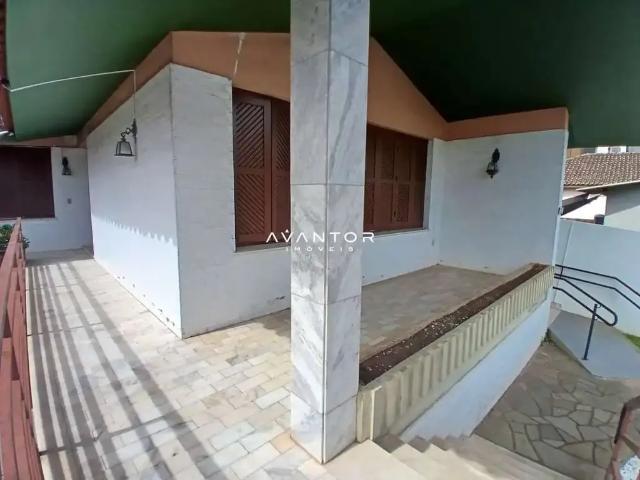 Casa / Sobrado para Locação em Santa Maria/RS Nossa Senhora das Dores 7 Quartos