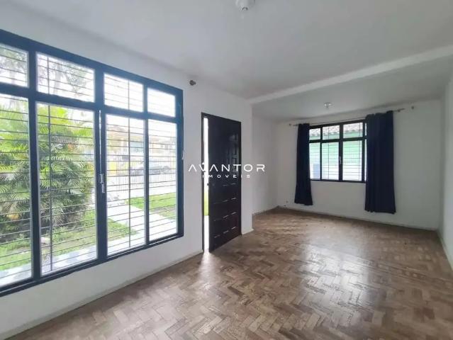 Casa / Sobrado para Locação em Santa Maria/RS Patronato 3 Quartos