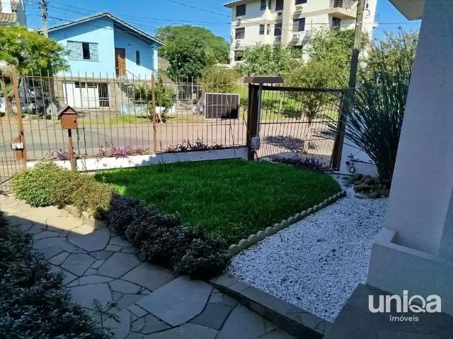 Casa / Sobrado para Locação em Santa Maria/RS São José 3 Quartos