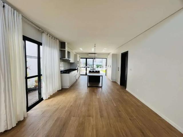 Casa / Sobrado para Locação em Santa Maria/RS São José 3 Quartos
