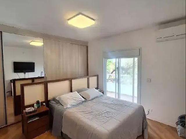 Casa / Sobrado para Locação em Santana de Parnaíba/SP Alphaville 3 Quartos