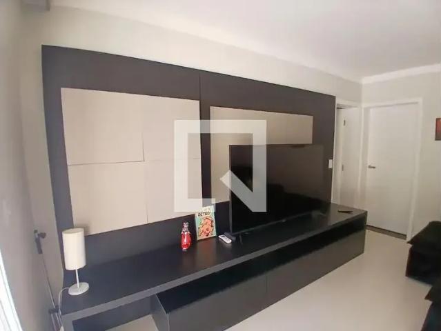 Casa / Sobrado para Locação em Santana de Parnaíba/SP Alphaville 3 Quartos
