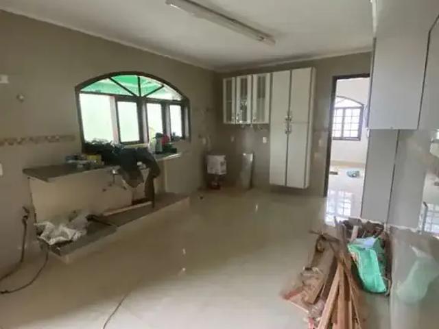 Casa / Sobrado para Locação em Santana de Parnaíba/SP Alphaville 4 Quartos