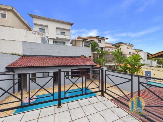 Casa / Sobrado para Locação em Santana de Parnaíba/SP Alphaville 4 Quartos