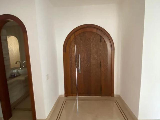 Casa / Sobrado para Locação em Santana de Parnaíba/SP Alphaville 5 Quartos