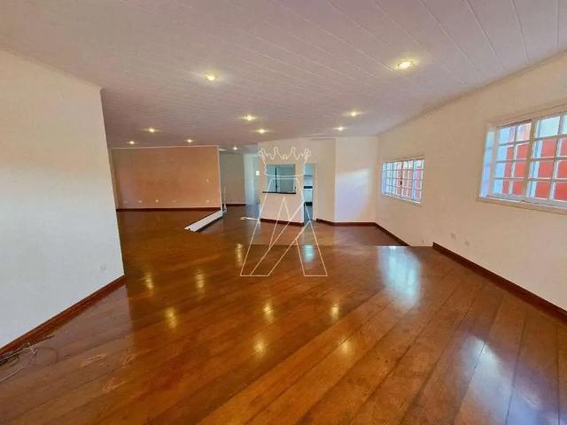 Casa / Sobrado para Locação em Santana de Parnaíba/SP Alphaville Residencial 11 1 Quartos