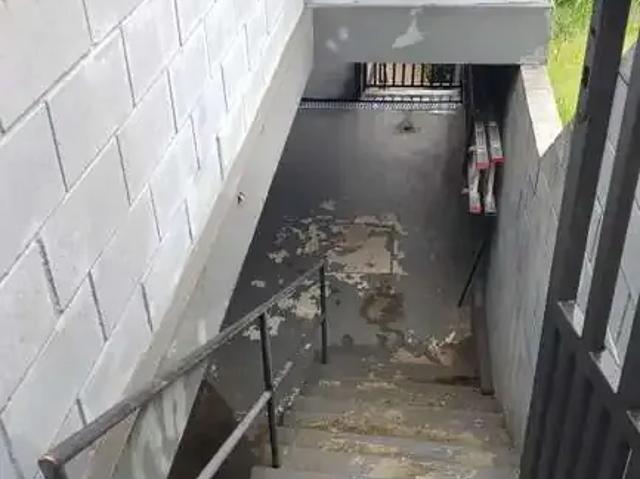 Casa / Sobrado para Locação em Santana de Parnaíba/SP Parque Sinai 1 Quartos