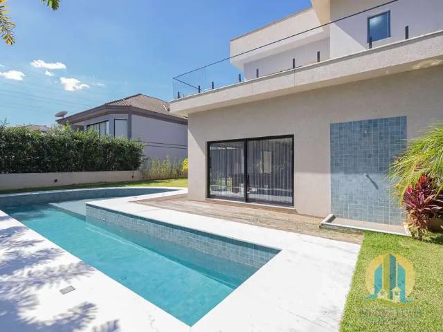 Casa / Sobrado para Locação em Santana de Parnaíba/SP Tamboré