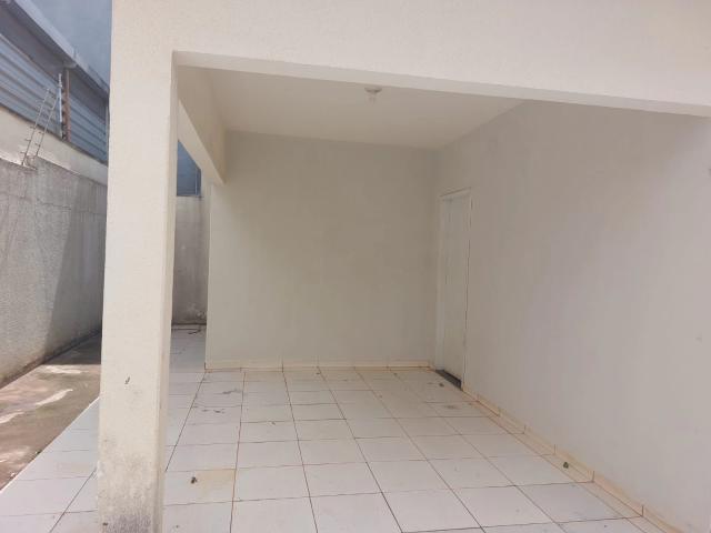 Casa / Sobrado para Locação em Sarandi/PR Residencial São José III 3 Quartos