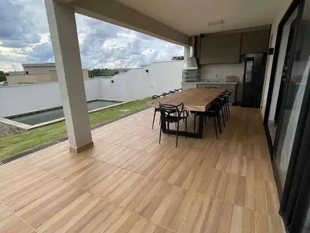 Casa / Sobrado para Locação em Senador Canedo/GO Jardins Barcelona 3 Quartos