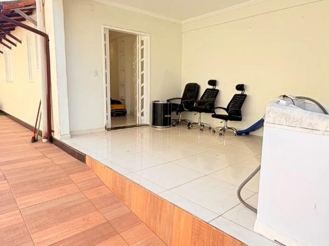Casa / Sobrado para Locação em Serra/ES Nova Carapina I 3 Quartos