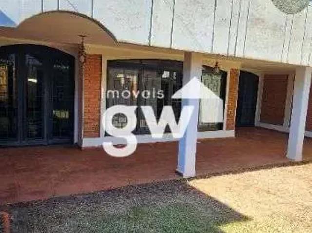 Casa / Sobrado para Locação em Sertãozinho/SP Centro 5 Quartos