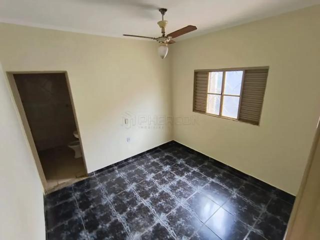 Casa / Sobrado para Locação em Sertãozinho/SP Jardim Primeiro de Maio 1 Quartos