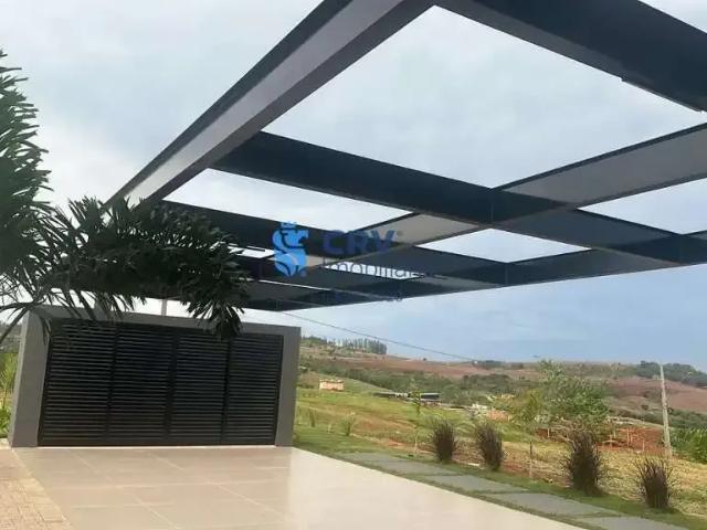 Casa / Sobrado para Locação em Sertanópolis/PR Zona Rural 4 Quartos
