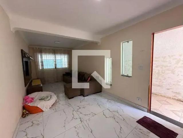 Casa / Sobrado para Locação em Suzano/SP Jardim dos Ipês 3 Quartos