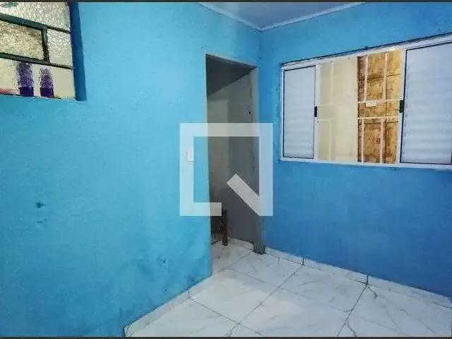 Casa / Sobrado para Locação em Suzano/SP Jardim Imperador 2 Quartos