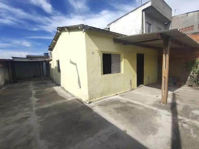 Casa / Sobrado para Locação em Suzano/SP Jardim Leymar 3 Quartos