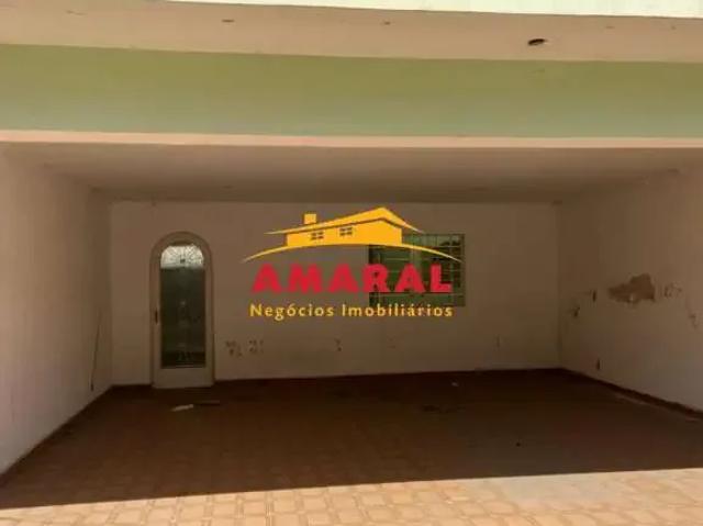 Casa / Sobrado para Locação em Suzano/SP Jardim São Luís 4 Quartos
