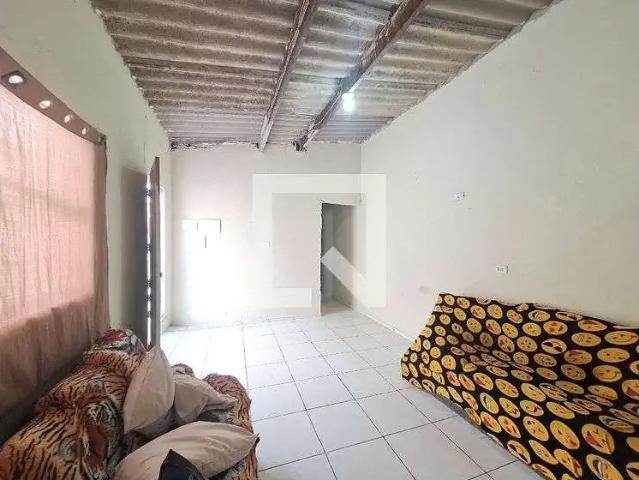 Casa / Sobrado para Locação em Suzano/SP Vila Maluf 1 Quartos