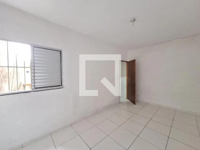 Casa / Sobrado para Locação em Suzano/SP Vila Maluf 1 Quartos