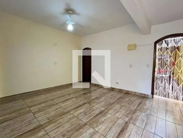 Casa / Sobrado para Locação em Suzano/SP Vila Maluf 3 Quartos