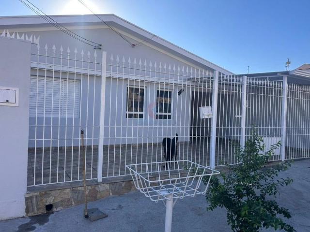 Casa / Sobrado para Locação em Sumaré/SP Centro 3 Quartos
