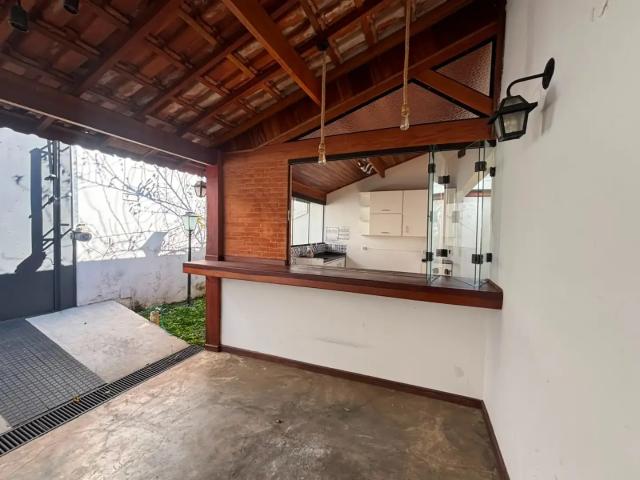 Casa / Sobrado para Locação em Pouso Alegre/MG Centro 2 Quartos