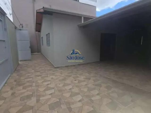 Casa / Sobrado para Locação em Pouso Alegre/MG Jardim Industrial Mariosa 3 Quartos