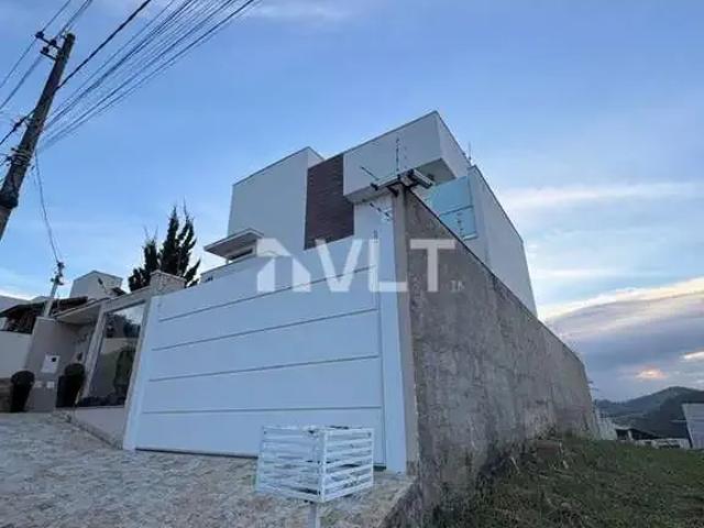 Casa / Sobrado para Locação em Pouso Alegre/MG Parque Ibirá 4 Quartos