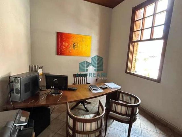 Casa / Sobrado para Locação em Poços de Caldas/MG Centro 5 Quartos