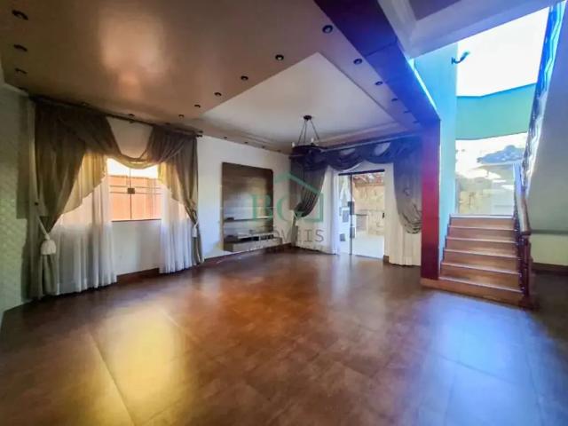 Casa / Sobrado para Locação em Poços de Caldas/MG Jardim Santa Rosália 4 Quartos