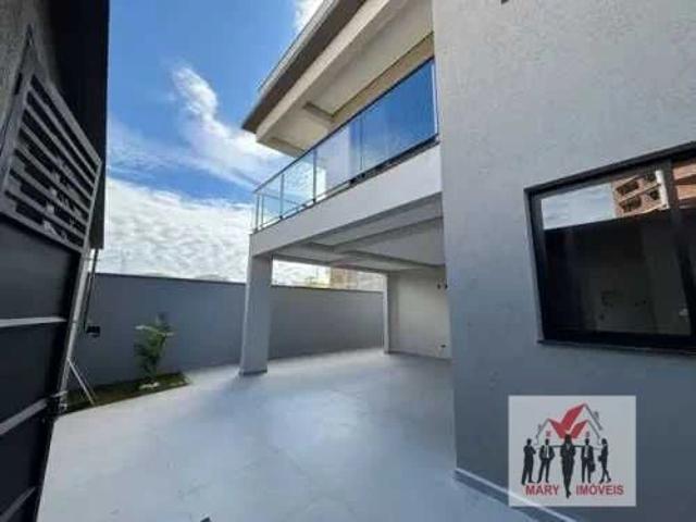 Casa / Sobrado para Locação em Poços de Caldas/MG Jardins de Florença 3 Quartos
